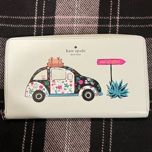 Kate Spade Beetle Travelors Wallet *RARE* EUC